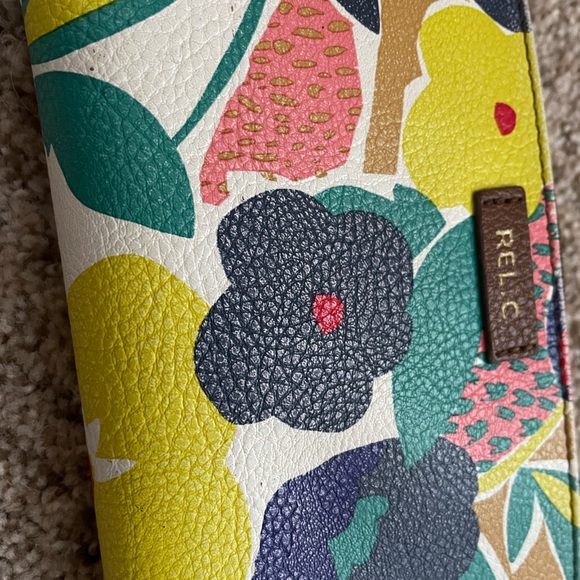 Relic wallet/wristlet great condition - Picture 2 of 5